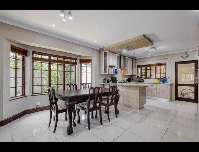 3 BEDROOM PROPERTY TO RENT IN DOUGLASDALE